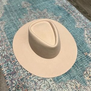 Gigi Pip Dakota Triangle Crown Hat